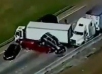 Nagyon durva kamionos balesetek – videó