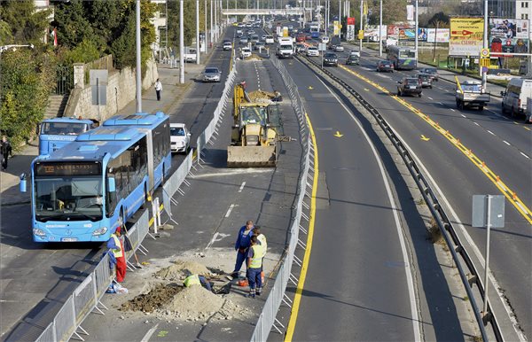 A Budaörsi úti új közúti csomópont építése