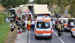 kamion-busz-baleset-mikepercs-20110920