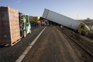 kamion_baleset_m7_111222