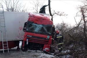 hodmezovasarhely-kamion-baleset-20120224
