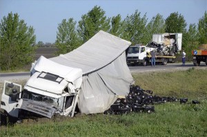 sorszallito-teherauto-karambol-4-es-fout