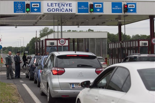 Az Adriára utazók miatt jelentősen emelkedett a letenyei határátkelők forgalma