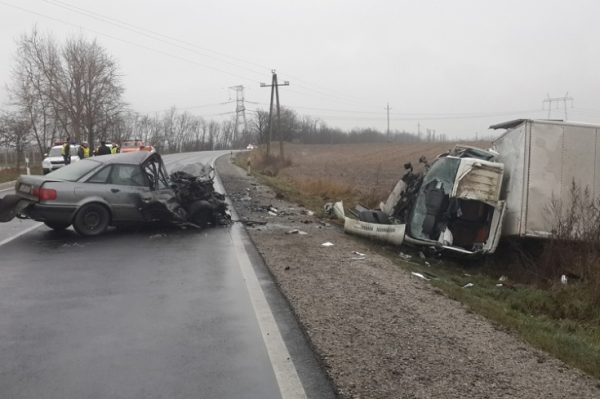 amokfuto-lopott-teherautoval-20131215_3