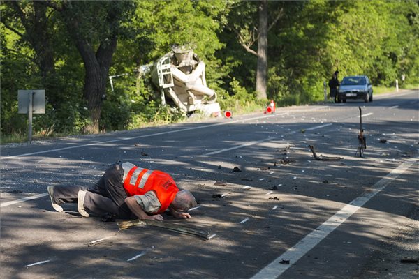 teherauto-arokban-38-as-fout-140605