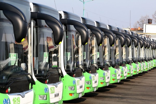 Hetvenöt gázüzemû autóbuszt vásárolt Miskolc