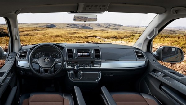 volkswagen-transporter-PanAmericana-muszerfal