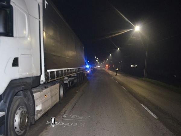 gyalogost-gazolt-nyerges-szerelvennyel-police-hu-k-6_1