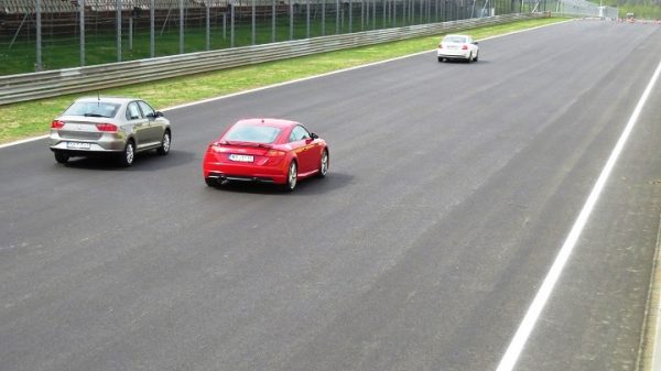 verseny-a-versenypajan-hungaroring-160414