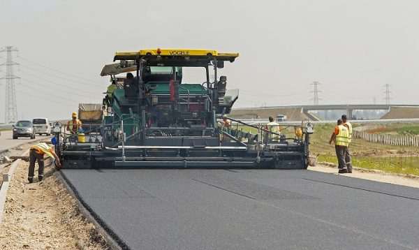 Az M86 autóút építése