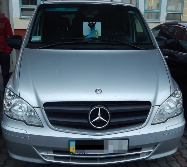 lopott-mercedes-vito-police-hu-20161710091202