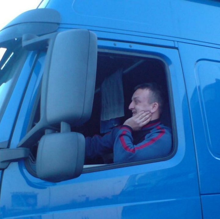 lukasz-urban-lengeyel-kamionsofor-facebook-2016