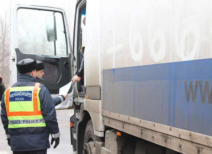 tispol-teherauto-ellenorzes-rendorseg-police-hu-2017-februar