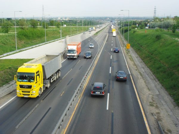 NiT_Hungary-kamionok-kozuton-3