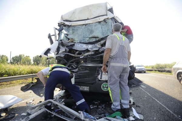 Kamionok ütköztek M1-esen Herceghalomnál
