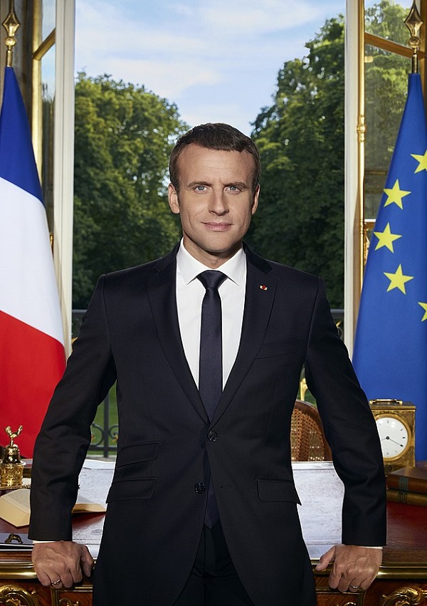 EMMANUEL-MACRON-PORTRAIT-OFFICIEL