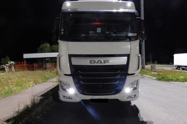 illegalis-migransokat-szallito-daf-kamion-police-hu-170818