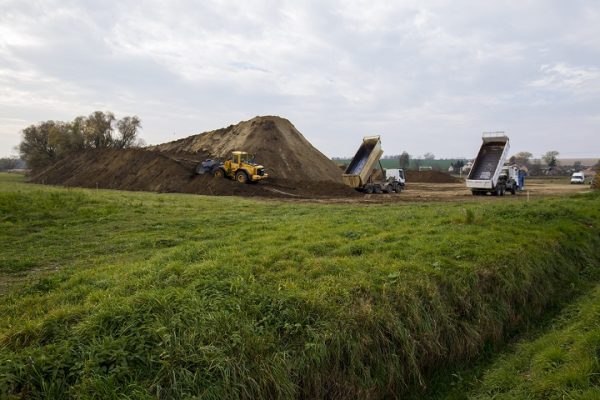 Épül az R67-es út