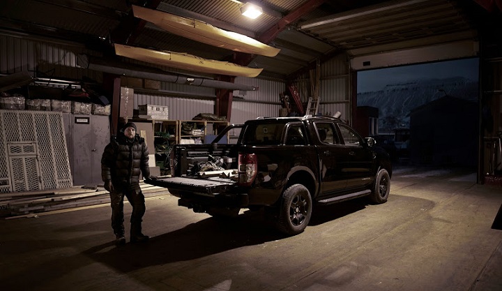 A sarkvidéki örök téli sötétségben mutatja be a Ford a Ranger Black Edition-t