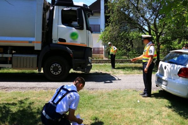 81-esves-asszonyt-halalra-gazolo-teherauto-balatonkereszturon-őolice-hu-170619