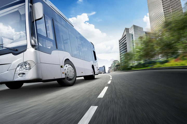 A Hankook bemutatja új SmartCity AU04+ városi busz abroncsát hosszabb élettartammal