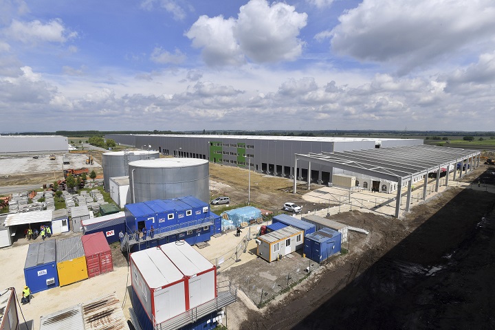 Magyarország legnagyobb logisztikai központja épül az Auchan számára Üllõn