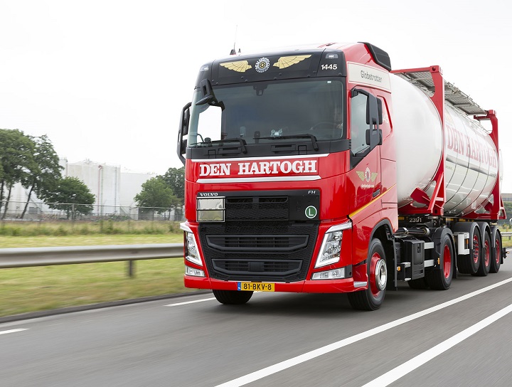 Volvo-trucks Den Hartogh_2_lowres