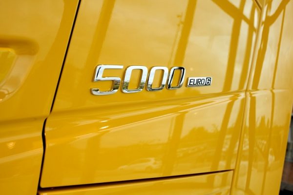 Volvo-Trucks-Waberers_5000_2