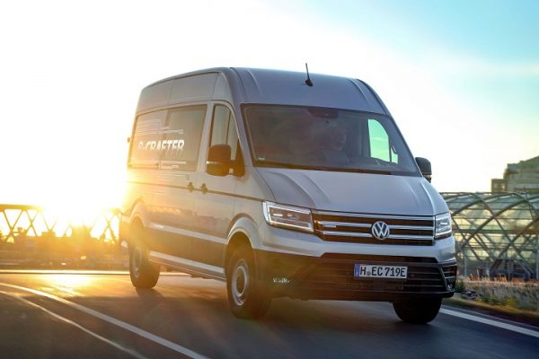 volkswagen-vw-e-crafter-20180826003