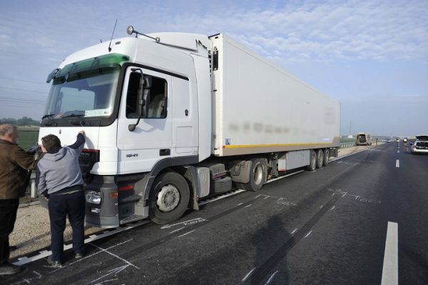 Halálos baleset a 4-es számú fõúton Ceglédnél