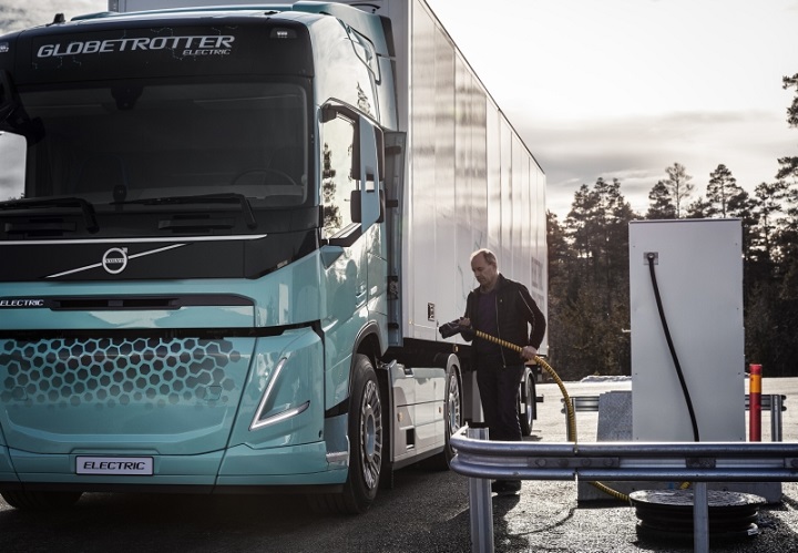 Elektromos nehézkategória: a Volvo Trucks bemutatja új tanulmány-teherautóit