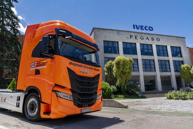 IVECO-S-WAY-NP_Repsol-Honda-Team