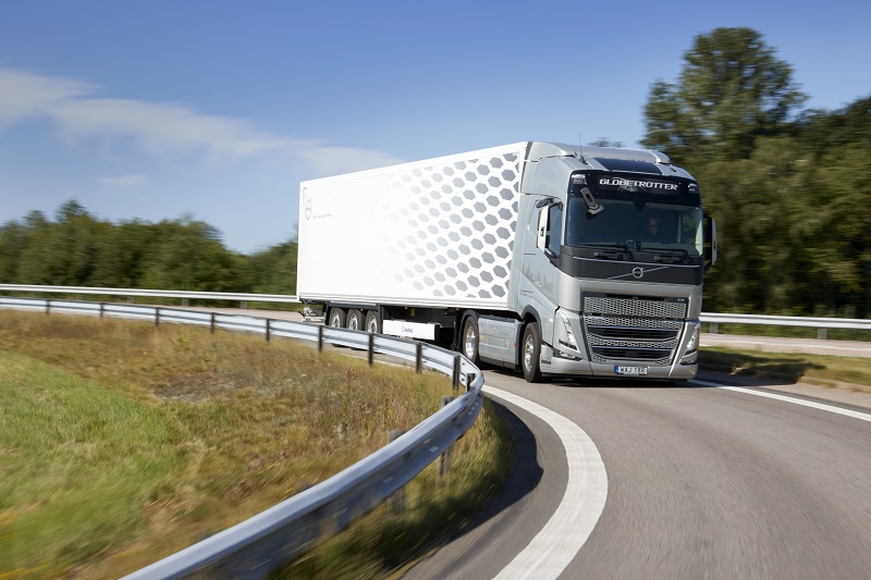 A Volvo Trucks I-Shift váltója mostantól 30%-kal gyorsabb sebességváltásokat tesz lehetővé