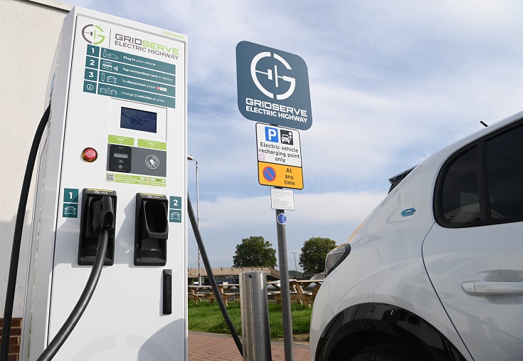 ABB-toltoberendezesek-a-GRIDSERVE-ElectricHighway-szamara