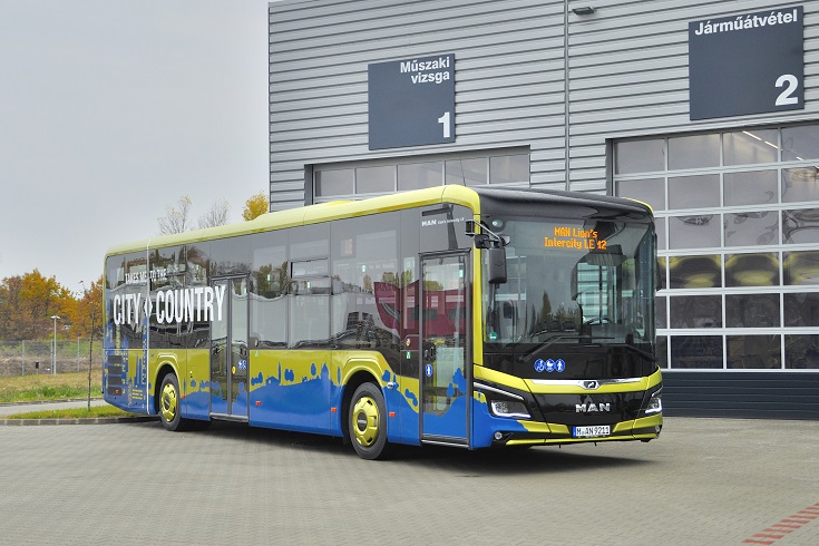 P_Bus_MANLionsIntercityLE_premier-01