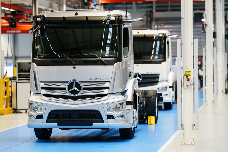 Daimler Trucks: Megérkezett az első nagy megrendelés a Mercedes-Benz eActrosra