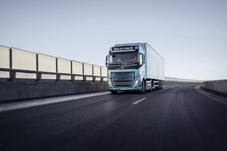 sales-start-for-volvos-heavy-duty-electric-volvo-trucks-4