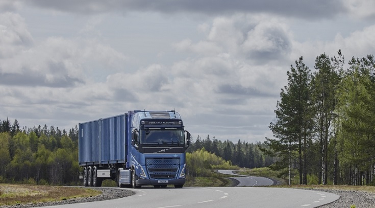 A Volvo Trucks 2025-ben kezdi meg az üzemanyagcellás tehergépjárműveinek fogyasztói tesztelését