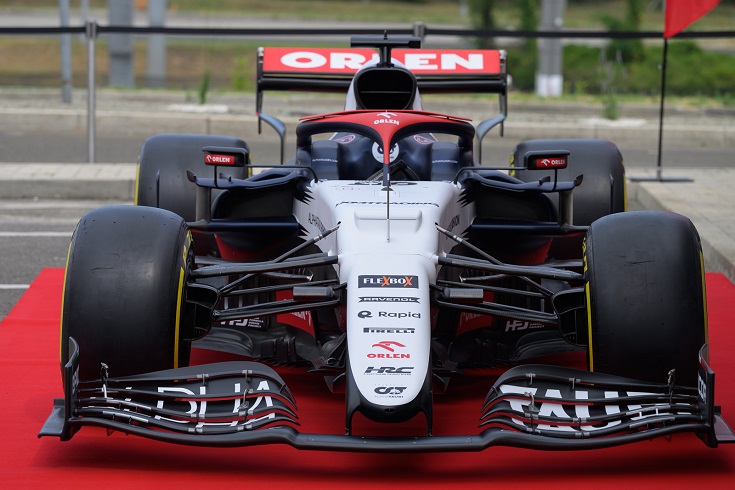 F1-AlphaTauri-SBT_1110