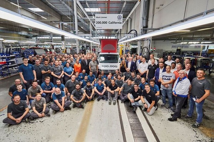 vw-volkswagen-ketszazezer-nyaral-busz-hannoverbol-230721
