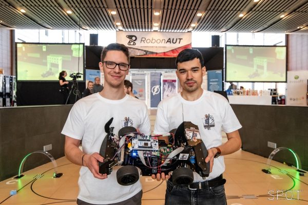 RobonAUT1