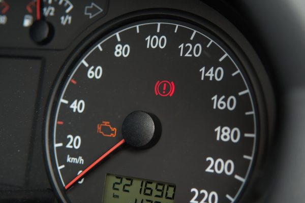 km-ora-shutterstock_carvertical