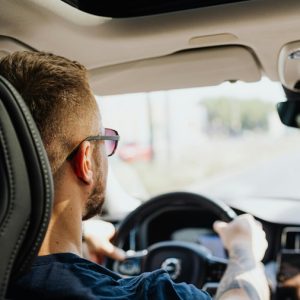 Másodpercek dönthetnek: valóban jól látunk vezetés közben?