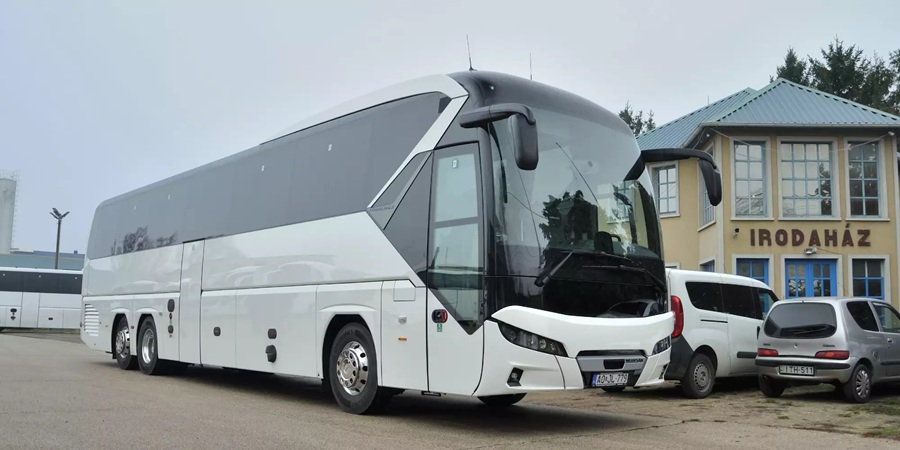 man-busz-neoline-neoplan-tourliner-atadas-01