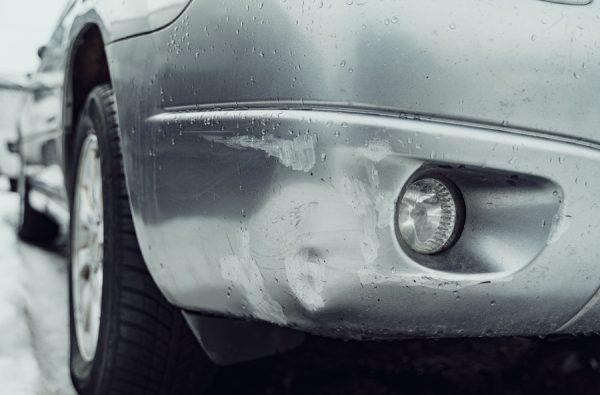 karcolások és hibás festékbevonat_carVertical kép