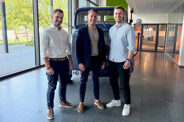 None-People-Presspicture 900x600px web - Tim Thiermann - Sebastian Lehnen