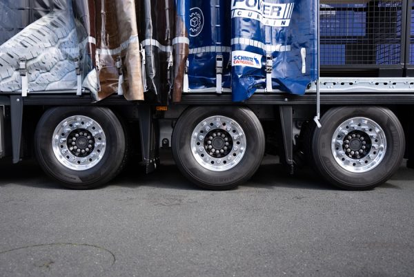 20260915_Hankook_Schmitz_Cargobull_announce_OE_partnership_03
