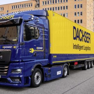 Egyre több kibocsátásmentes kamiont használ a DACHSER Európában