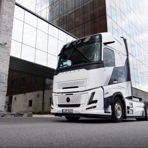 A Volvo Trucks különleges jubileumi járművel ünnepli 100 éves fennállását