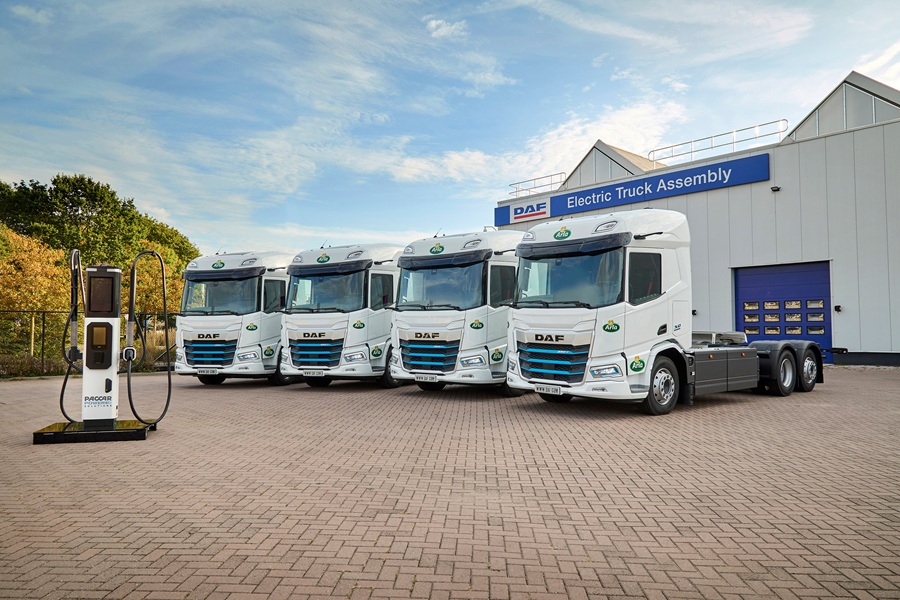 Arla-Foods-improves-its-transport-with-DAF-XD-Electric-03